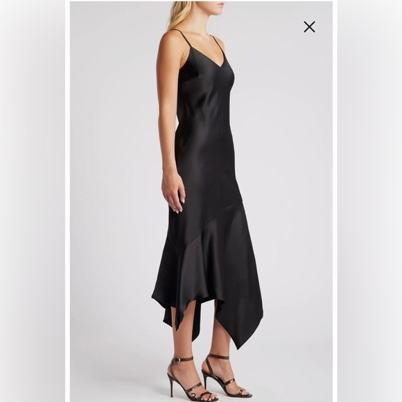 Steve Madden Lucielle
Handkerchief Hem Satin Slipdress size L - Picture 5 of 11